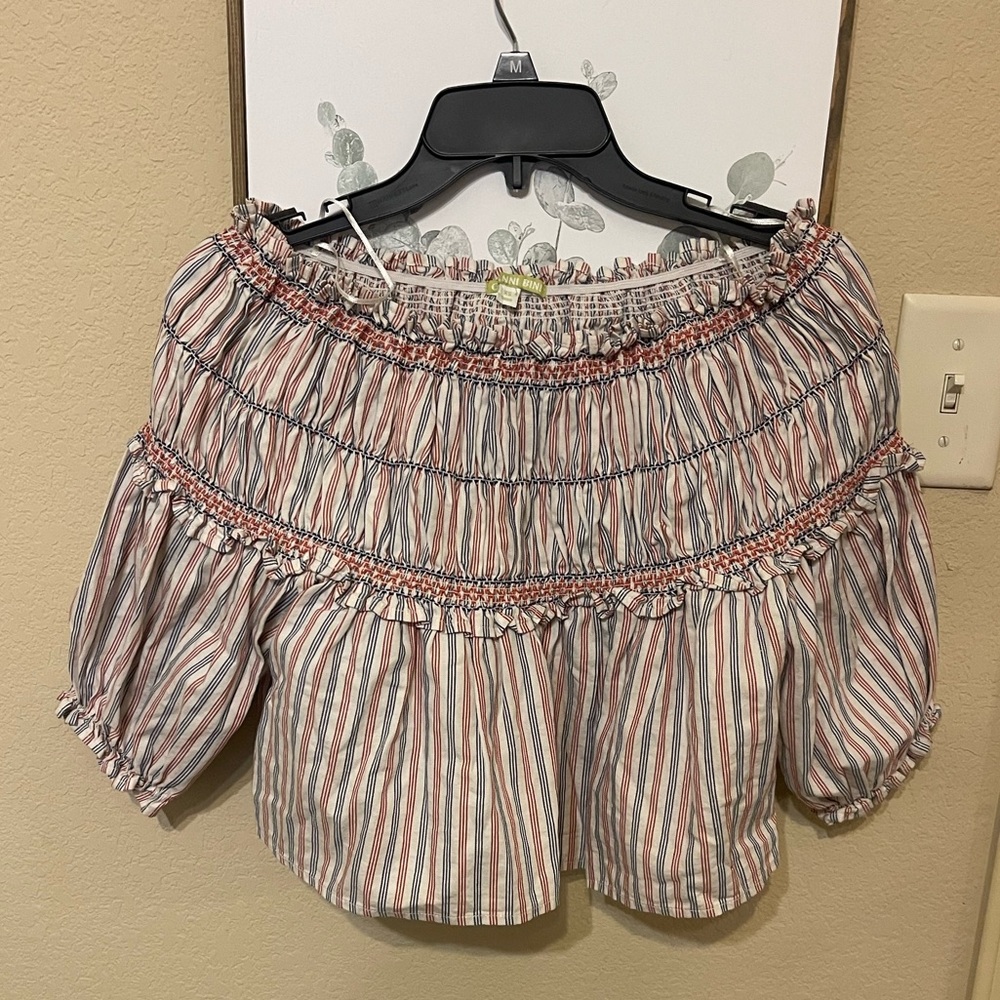 Gianni Bini off the shoulder tank